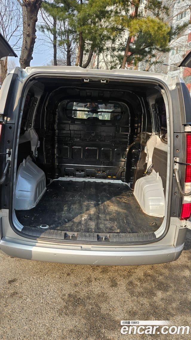 Hyundai Staria Modern, 2022 12