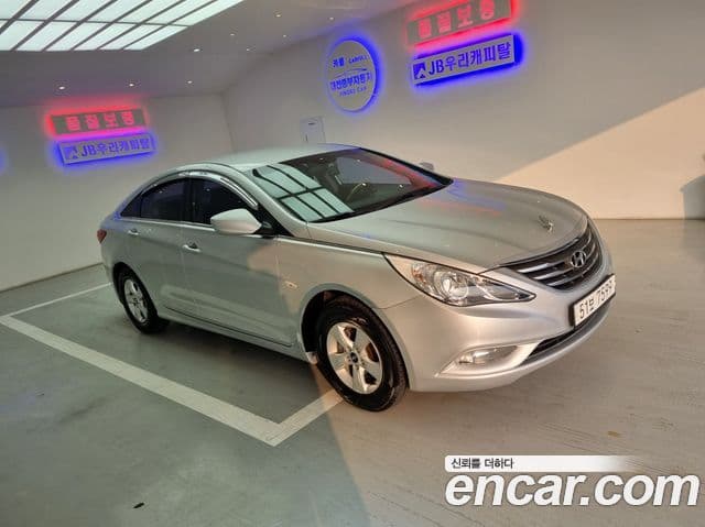 Hyundai YF Sonata LPI Deluxe, 2012 2