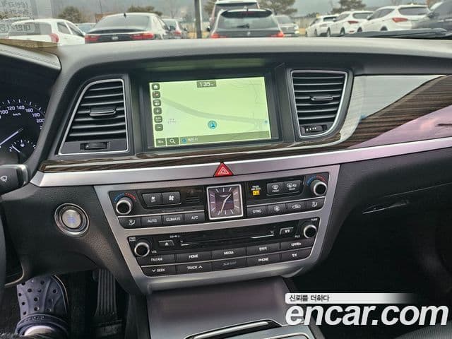 Genesis G80 Luxury, 2018 10