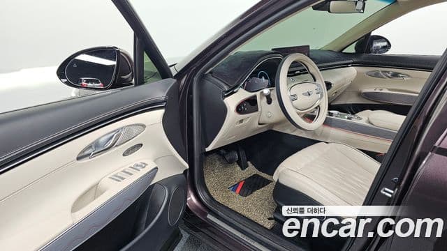 Genesis GV70, 2022 10