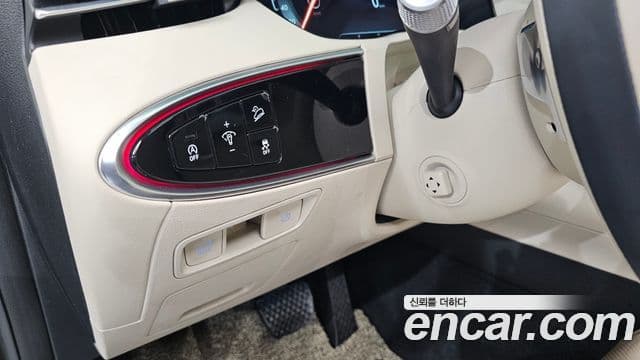 Genesis GV70, 2022 13