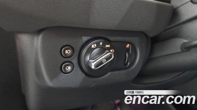 Mini Cooper 클럽맨 2세대, 2021 18