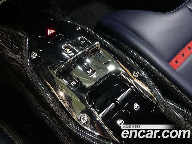 Ferrari SF90 스트라달레, 2022 12