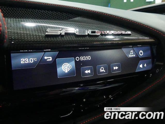 Ferrari SF90 스트라달레, 2022 14