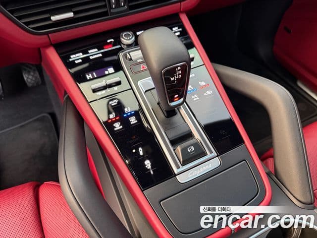 Porsche Cayenne (PO536) 3.0 купе Platinum Edition, 2023 9