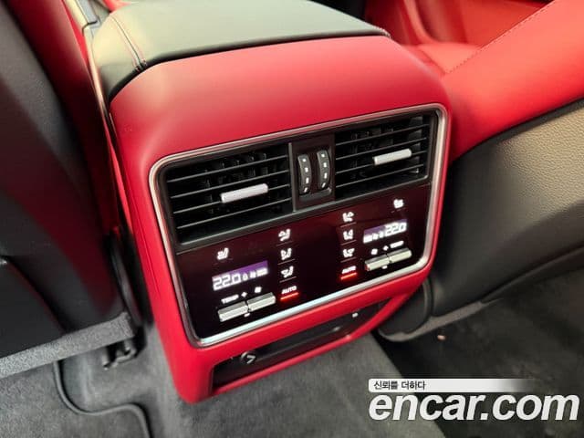 Porsche Cayenne (PO536) 3.0 купе Platinum Edition, 2023 19