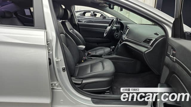 Hyundai Avante AD 1.6 GDI Smart, 2017 11