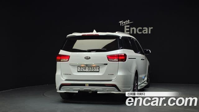 Kia All New Carnival Noblesse, 2017 4