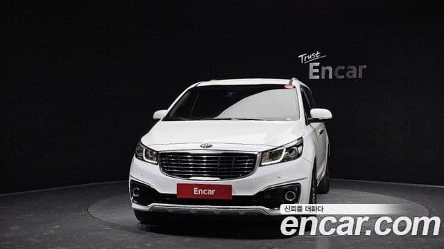 Kia All New Carnival Luxury, 2017 3