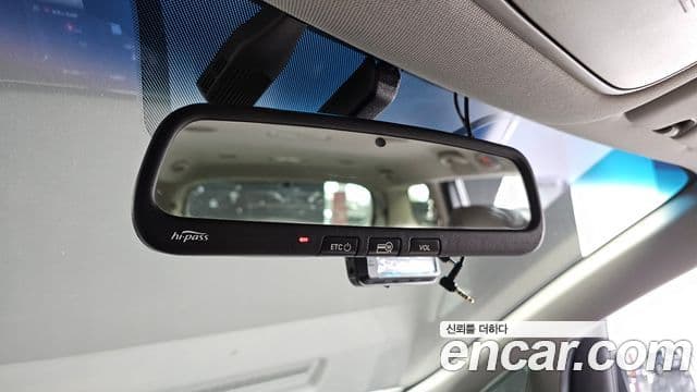 Kia All New Carnival Luxury, 2017 18