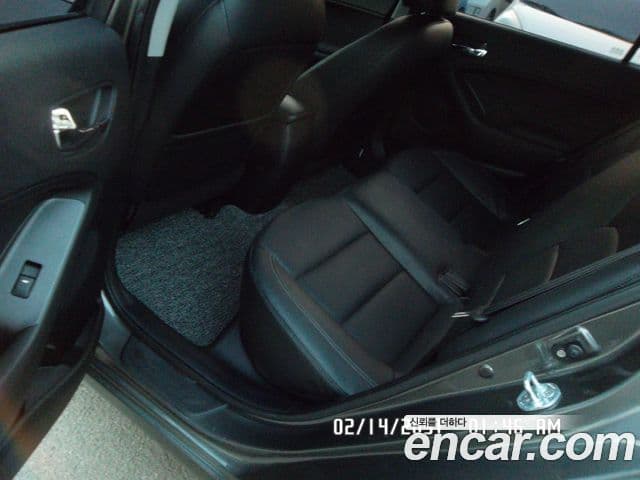 Kia K3 Prestige, 2013 10