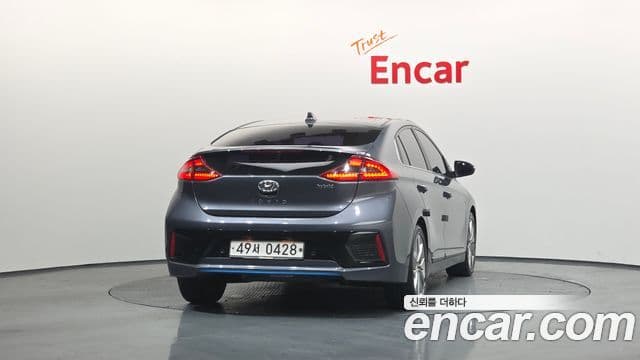 Hyundai Ioniq гибрид, 2016 4