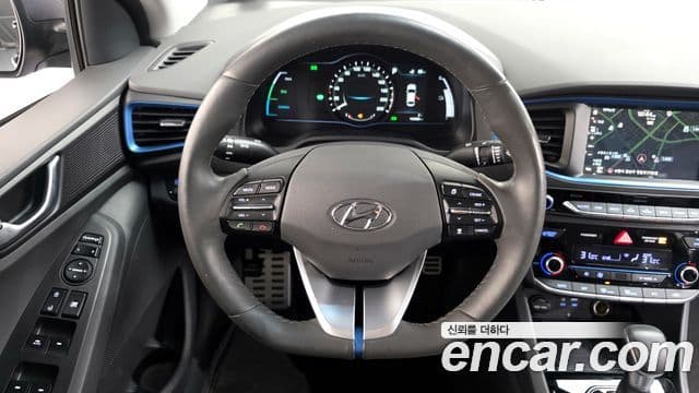 Hyundai Ioniq гибрид, 2016 14