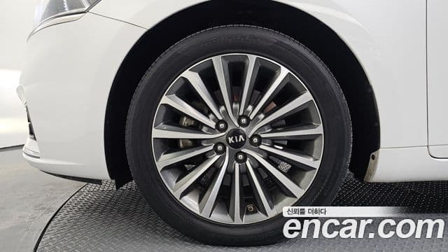 Kia All New K7 3.0 LPI Prestige (арендный автомобиль), 2017 все фото