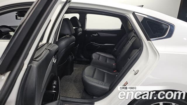 Kia All New K7 3.0 LPI Prestige (арендный автомобиль), 2017 11