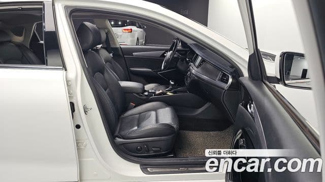 Kia All New K7 3.0 LPI Prestige (арендный автомобиль), 2017 12