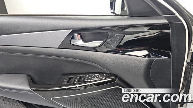 Kia All New K7 3.0 LPI Prestige (арендный автомобиль), 2017 13