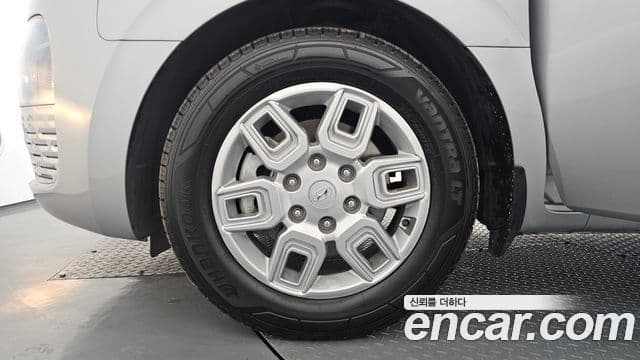 Hyundai Staria Modern, 2022 все фото