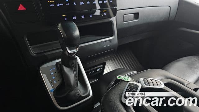 Hyundai Staria Modern, 2022 9