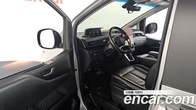 Hyundai Staria Modern, 2022 10
