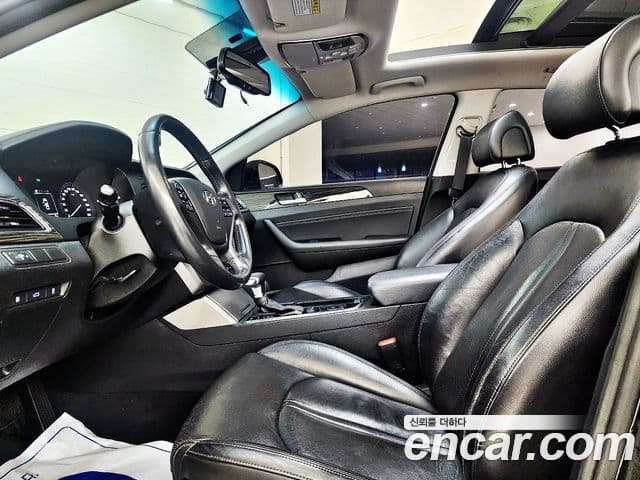 Hyundai LF Sonata LPI Modern(для людей с инвалидностью), 2015 8