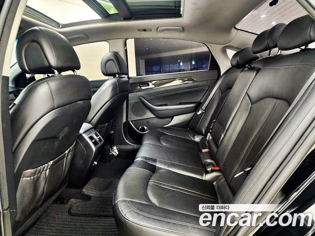 Hyundai LF Sonata LPI Modern(для людей с инвалидностью), 2015 9