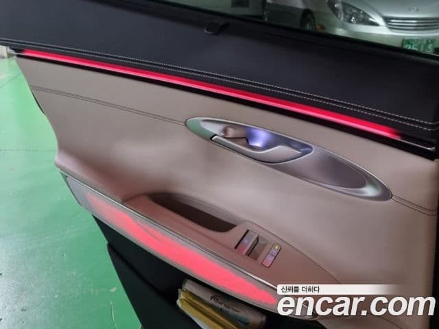 Genesis GV70, 2025 9