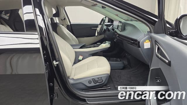 Kia EV6 Air, 2023 11