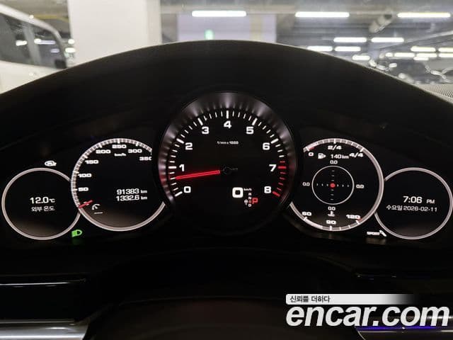 Porsche Panamera (971), 2018 8