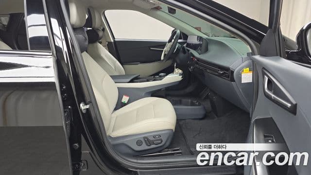 Kia EV6 Air, 2023 11