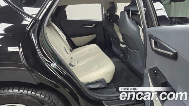 Kia EV6 Air, 2023 12