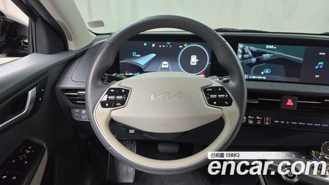Kia EV6 Air, 2023 13