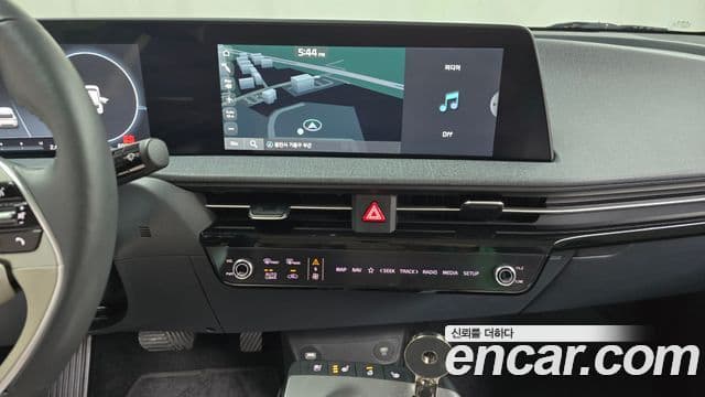 Kia EV6 Air, 2023 14