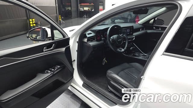 Kia K5 3세대 Standard, 2023 10