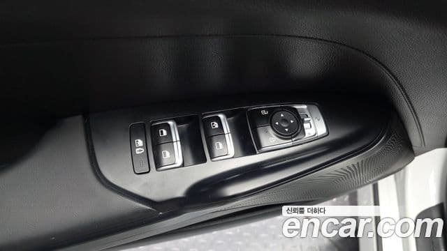 Kia K5 3세대 Standard, 2023 18