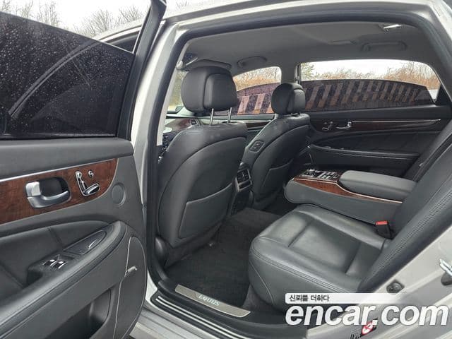 Hyundai Equus(новый кузов / новое поколение) Modern, 2013 7