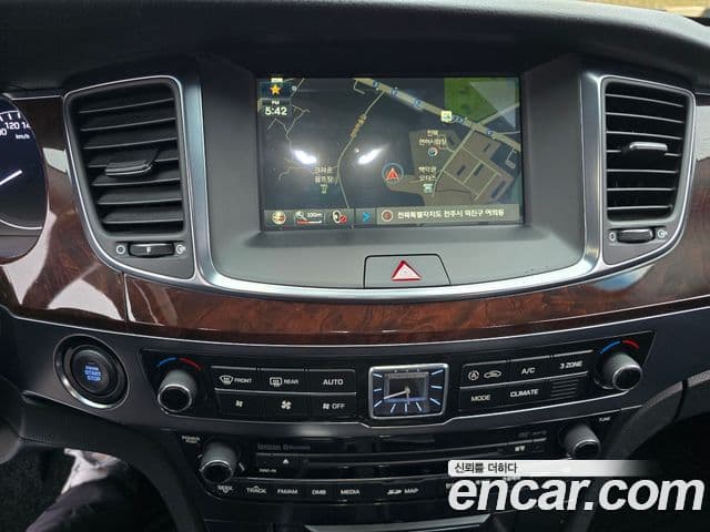 Hyundai Equus(новый кузов / новое поколение) Modern, 2013 12