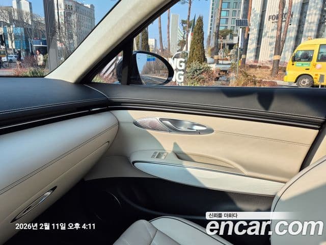 Genesis GV70, 2025 8