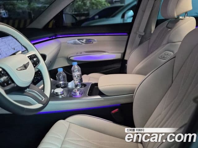 Genesis GV70, 2025 11