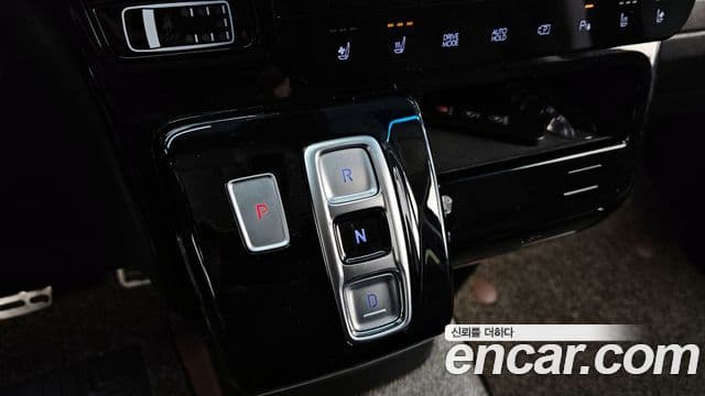 Hyundai Staria Prestige, 2023 9