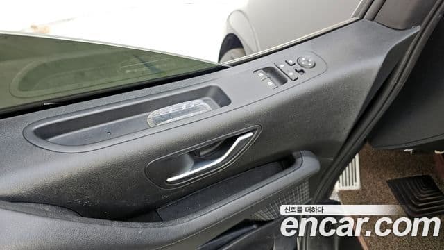 Hyundai Staria Prestige, 2023 17