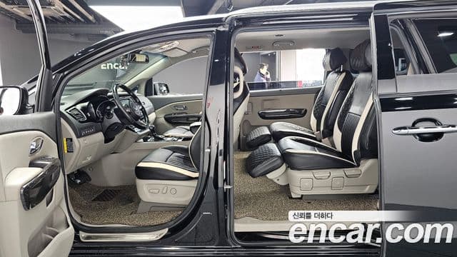 Kia All New Carnival President, 2016 7