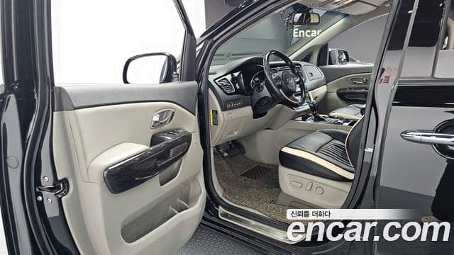 Kia All New Carnival President, 2016 8