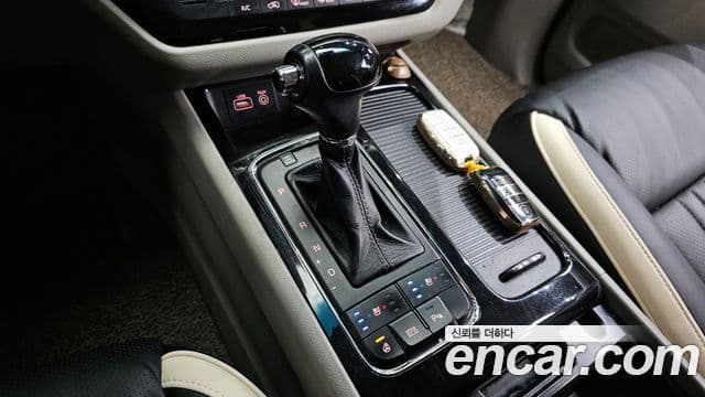 Kia All New Carnival President, 2016 10