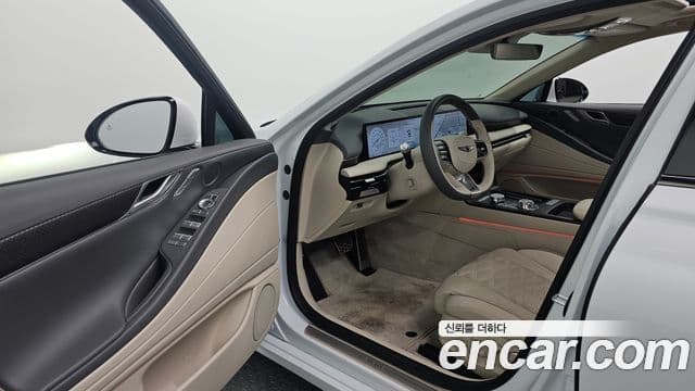 Genesis G80 (RG3) бензин 2.5 турбо AWD, 2025 10