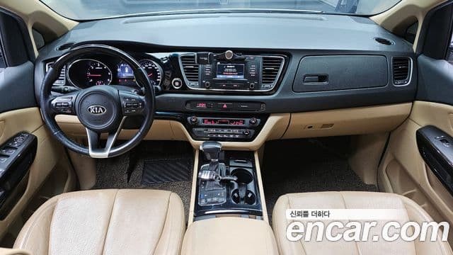 Kia All New Carnival VIP, 2017 7