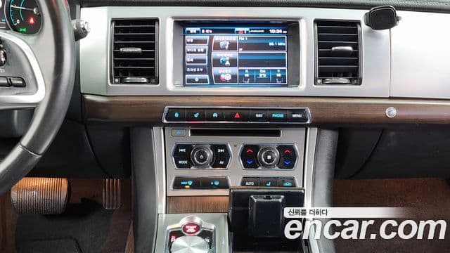 Jaguar New XF X250, 2015 14