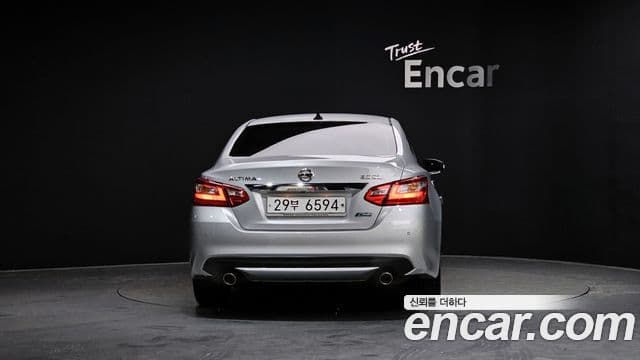 Nissan 알티마 L33, 2017 4