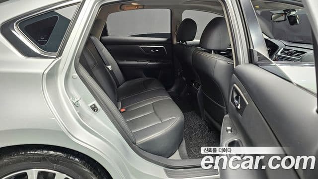 Nissan 알티마 L33, 2017 12