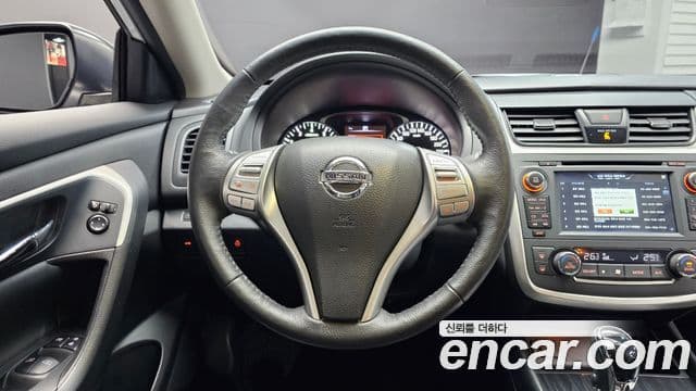 Nissan 알티마 L33, 2017 13